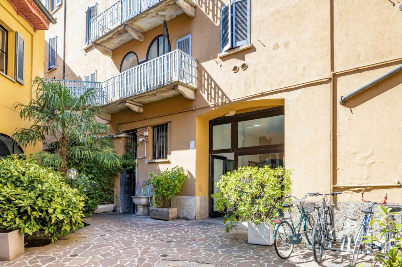 Easylife - Romantico Appartamento Sulla Darsena Milán Exterior foto